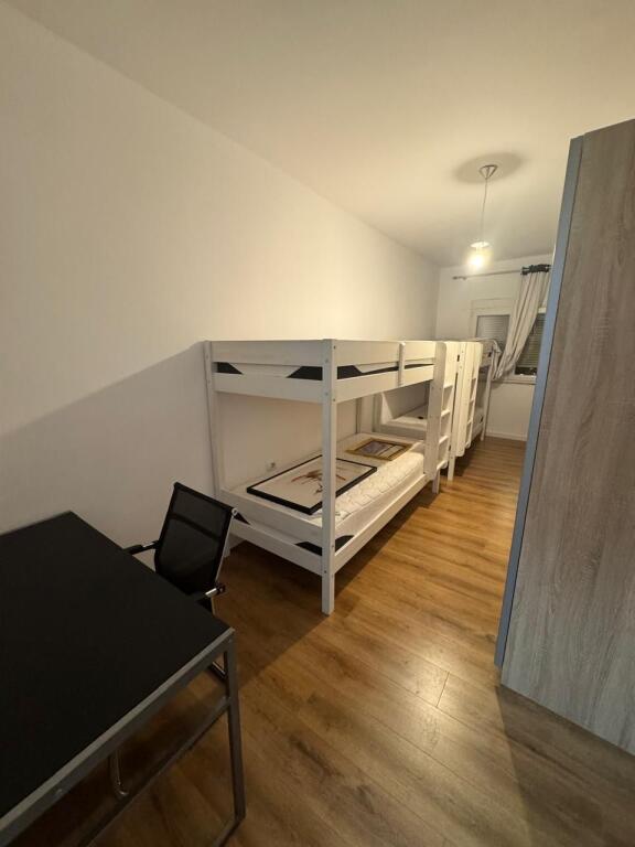 2+1 apartment for rent near the Paris Municipality!