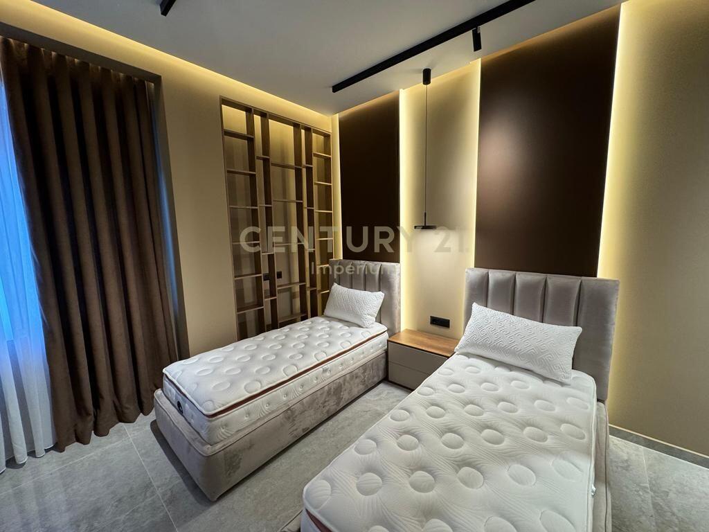 Apartament luksoz 3+1+4+2 Poste Parkimi me qira tek Rezidenca Secret Garden