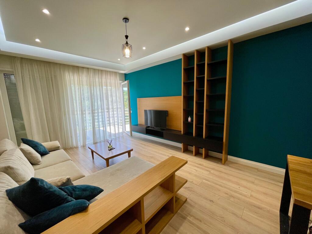 SHITET apartament 2+1 Rezidenca “Kodra e Diellit” afër Kopshtit "British"