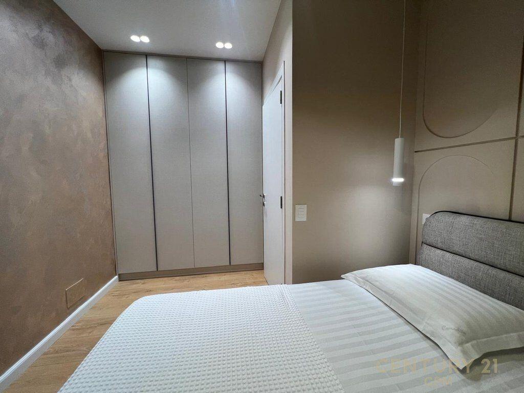 Super Apartament 2+1 ne Qender, fillimi Rr. Kavajes! 1,650 € /Muaj Sip. Totale  90m2