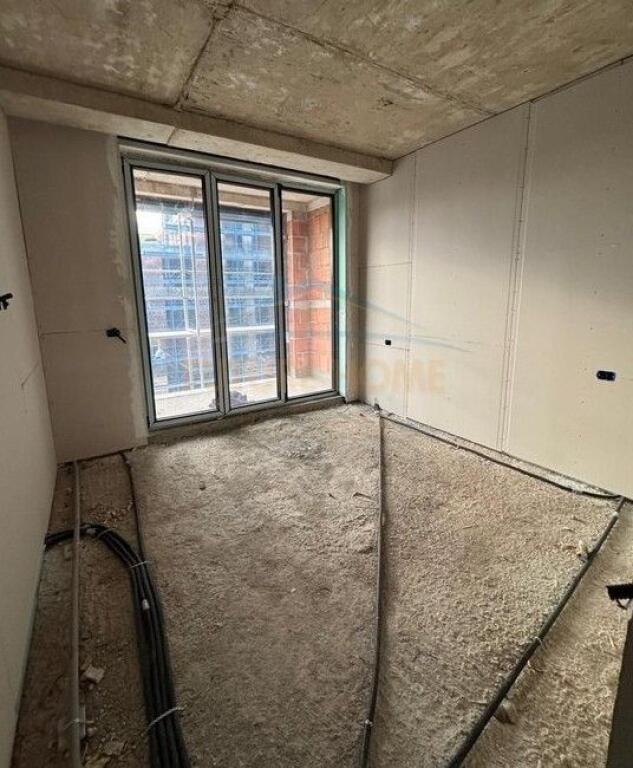 Shitet,Apartament 2+1+2+Depo,Kompleksi "Golden Gate",Pranë Maternitetit të Ri