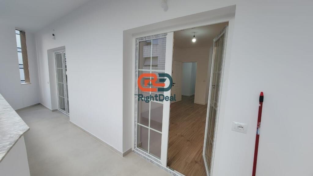In Via E Bogdaneve, Vendesi in Vendita Appartamento 2+1 Con Orientamento Perfetto!!