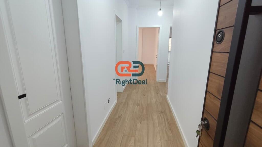 In Via E Bogdaneve, Vendesi in Vendita Appartamento 2+1 Con Orientamento Perfetto!!