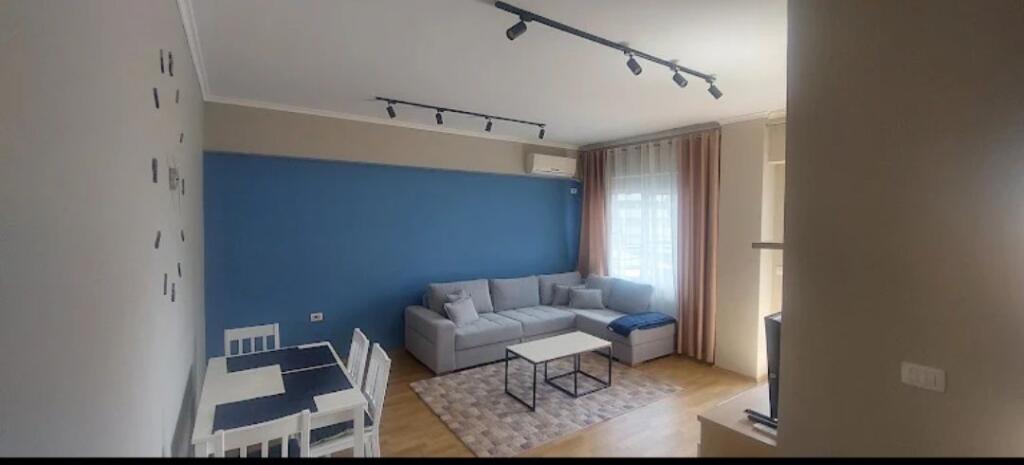 ✨ Jepet me qira apartament modern 1+1 ✨ 📍 Prane Gjimnazit Partizani, Rruga e Dibrës