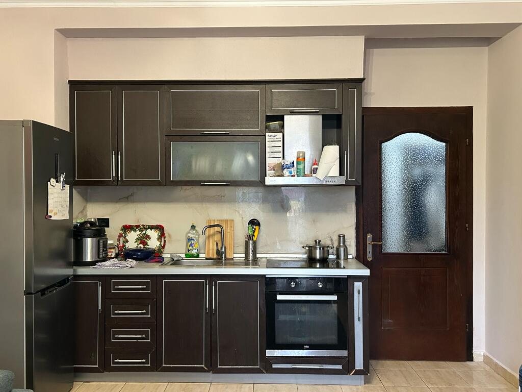 Jepet Me Qera Apartament 1+1+1 Ballkon