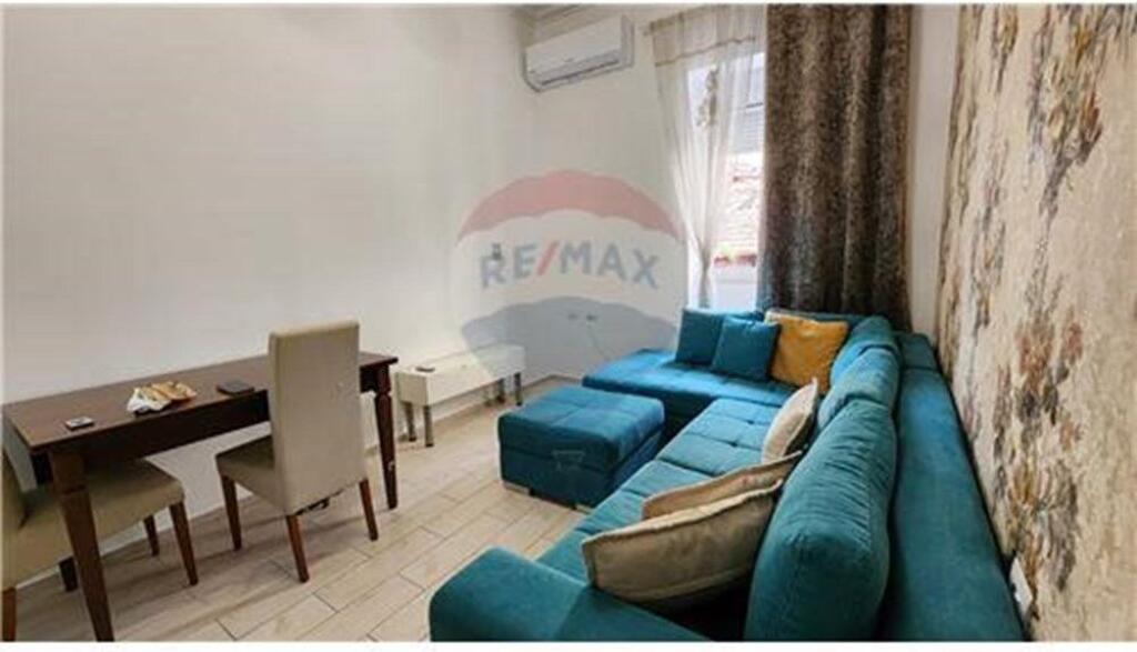 Apartament 1+1 per qira ne Bllok!