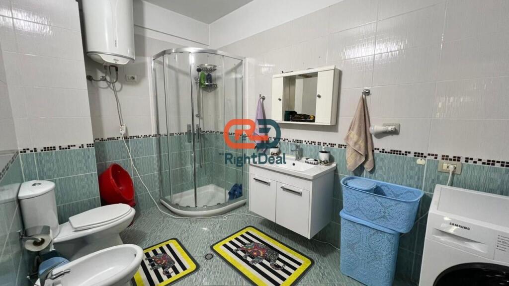 A Siri Kodra, Appartamento 1+1 Ampio in Vendita, Ideale per Abitare!!!