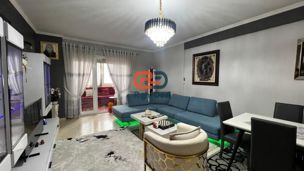 A Siri Kodra, Appartamento 1+1 Ampio in Vendita, Ideale per Abitare!!!