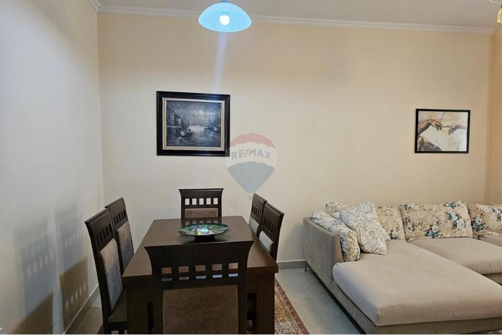 Apartament per qera 2+1 tek Rruga e Thesarit