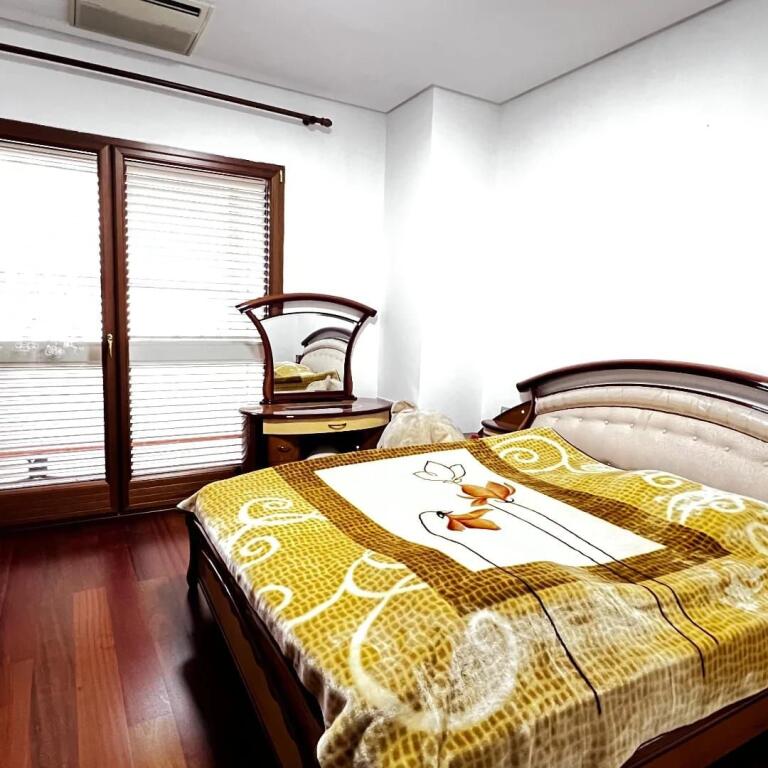 Apartament te rruga e Bogdaneve 2+1+2 tualete+ ballkon i madh+ dhome garderobe+ depo+ 2
