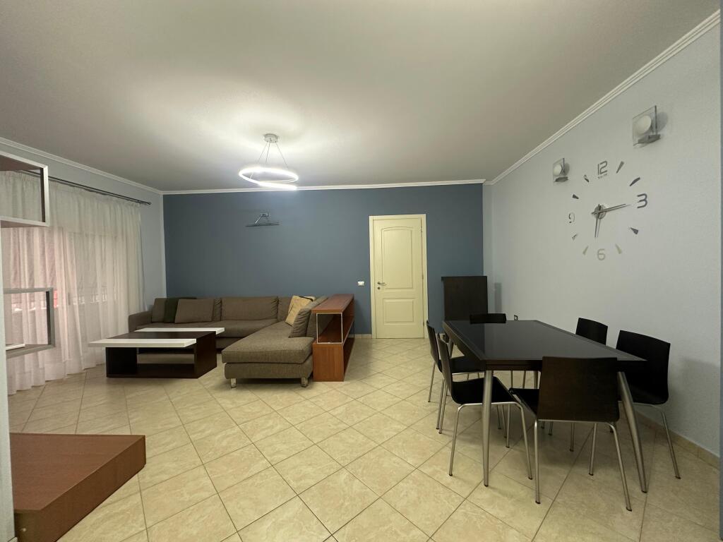 2+1/Qera📍Harry Fultz 📌60000 lek