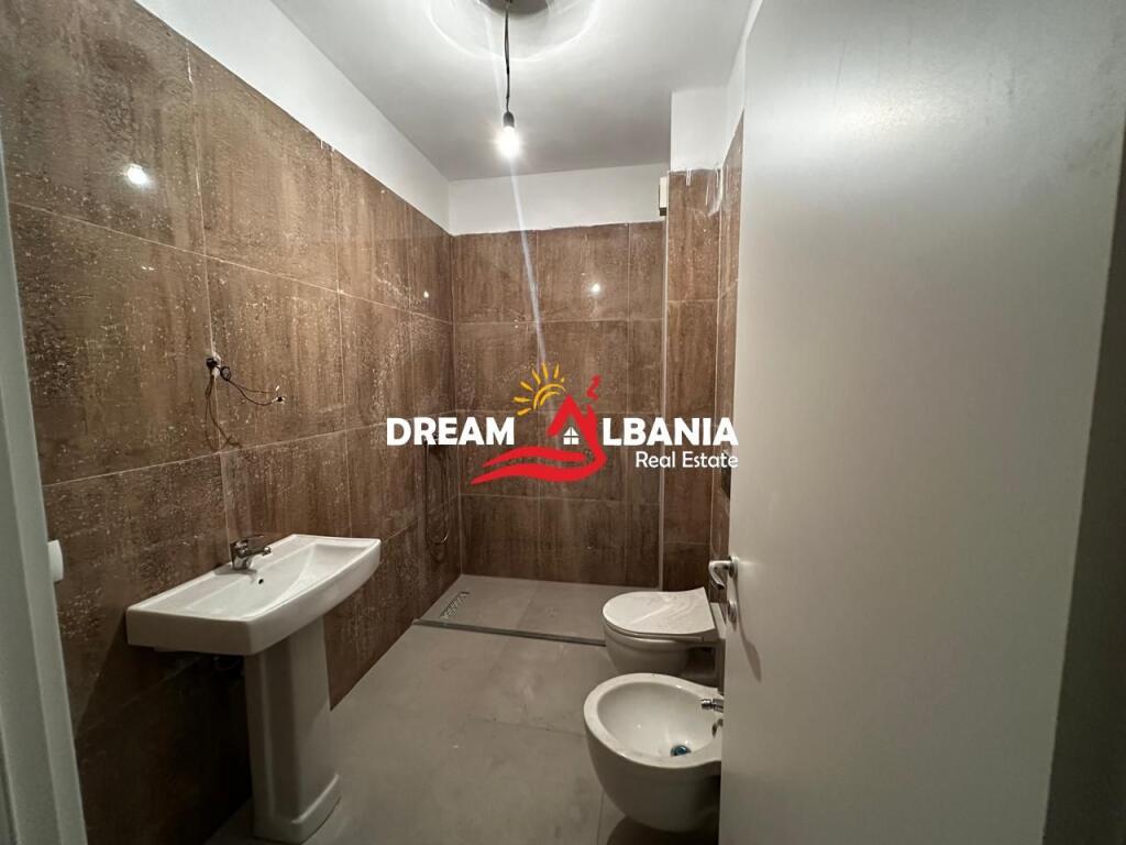 Ambient Zyre ( Ap 2+1 ) qera tek Pazari I ri ID(42611393).