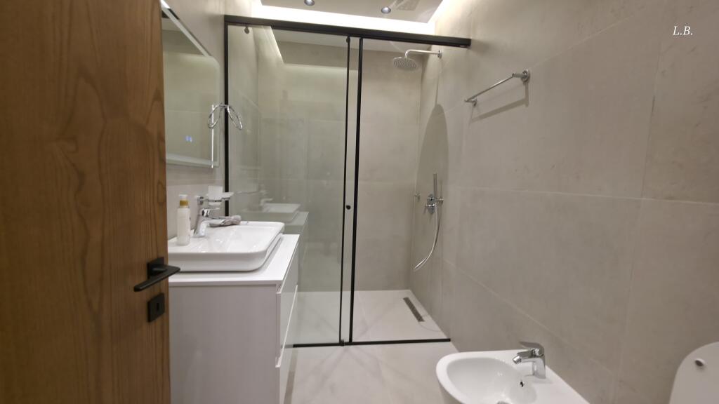 🏡 Apartament Luksoz me Qira – Kopshti Sekret