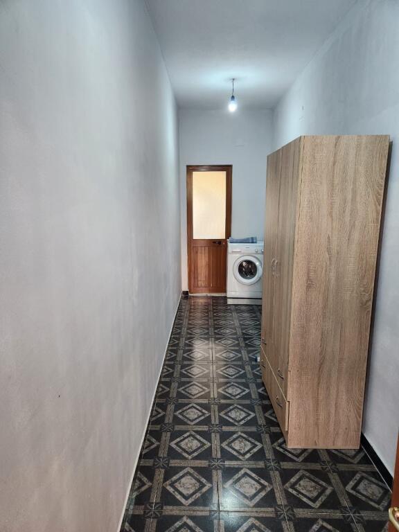 Appartamento (casa privata) 1+1, Mercato Elettrico!