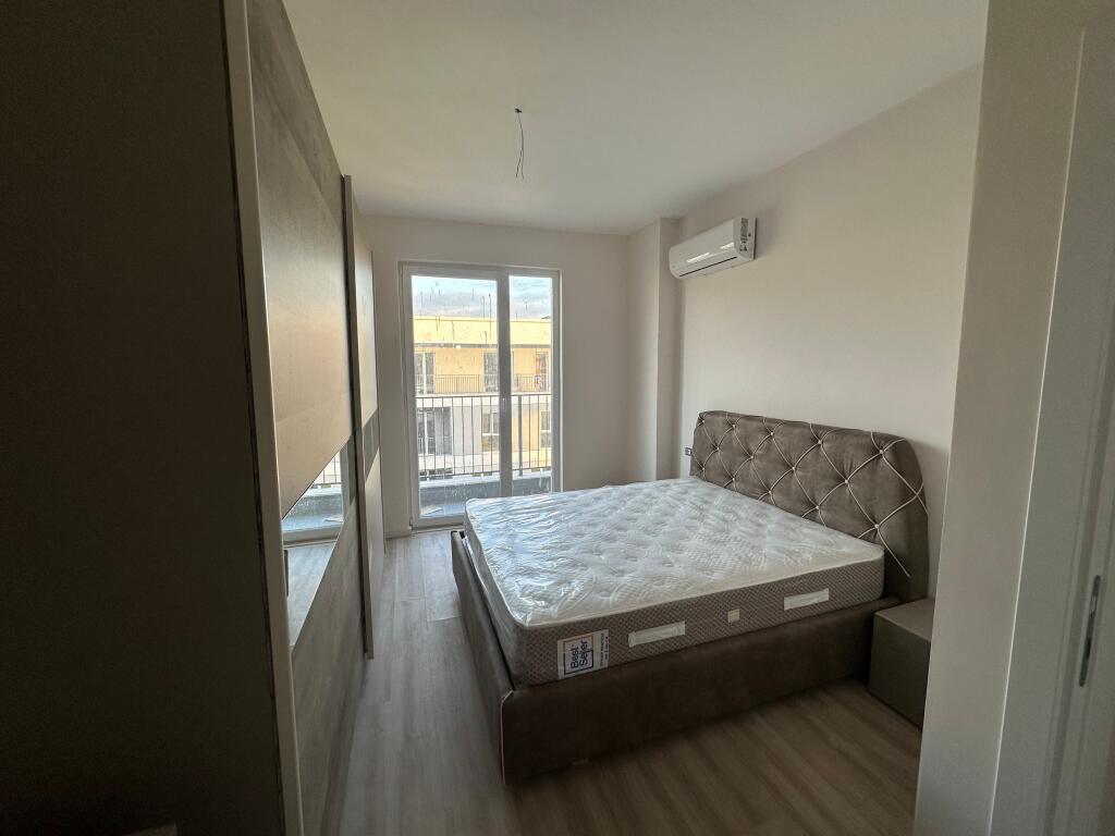 Jepet me qera apartament 1+1 te Univers City