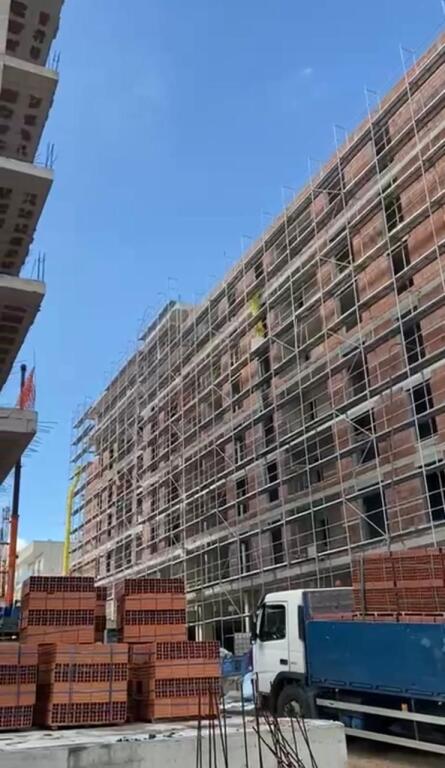 Shitet apartament 2+1 Paskuqan