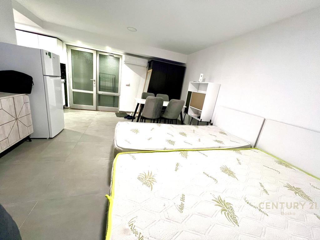 Liqeni i Thate, studio apartment for sale