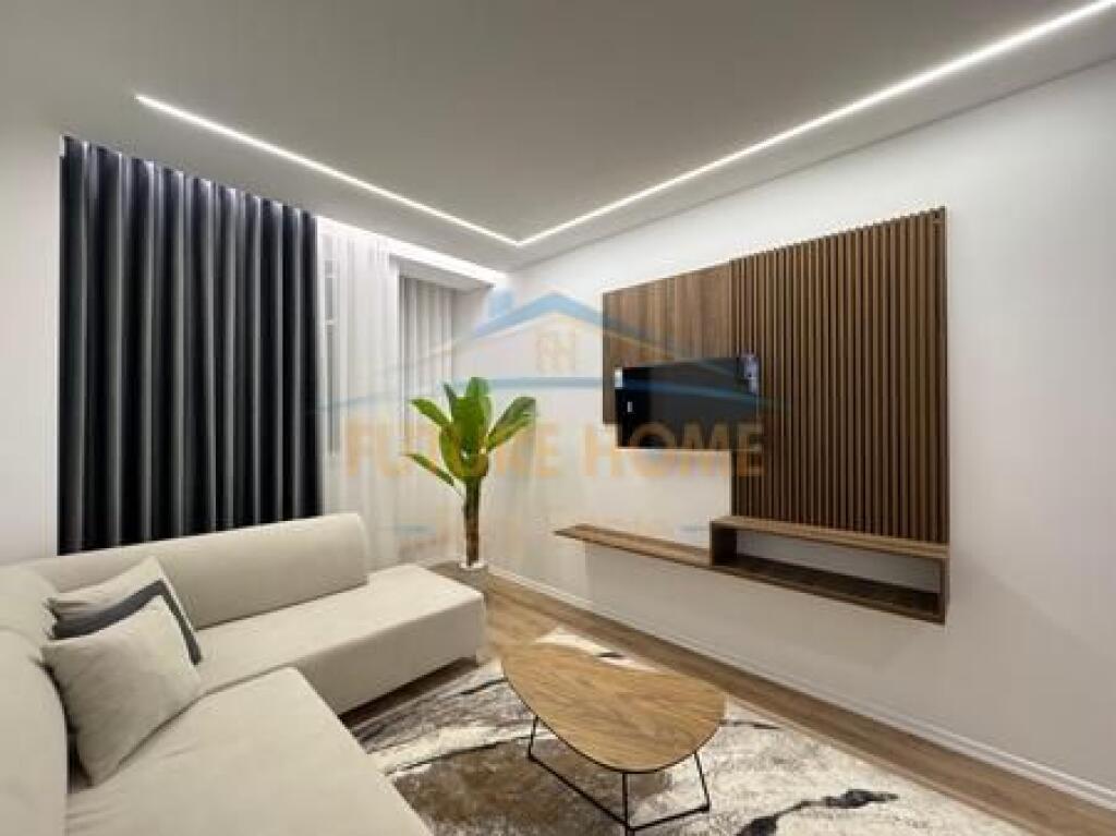 Shitet, Apartament 1+1, Rruga Fortuzi