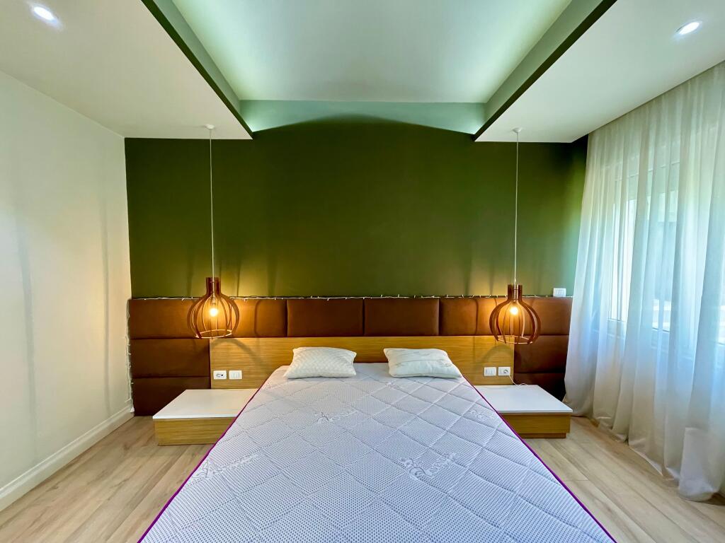 SHITET apartament 2+1 Rezidenca “Kodra e Diellit” afër Kopshtit "British"