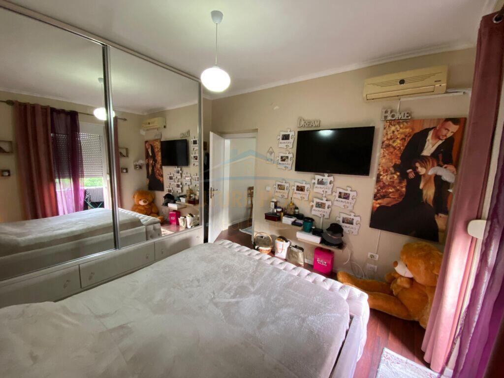 Apartament 2+1+Garsoniere, Ambasada Amerikane per shitje