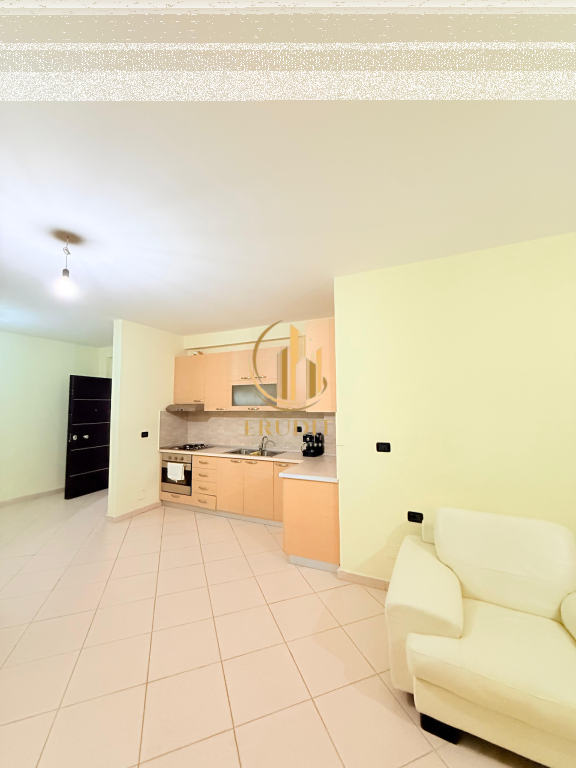 ✨ Jepet me Qira Apartament  2+1 Pranë Bulevardit Kryesor, Vlorë ✨