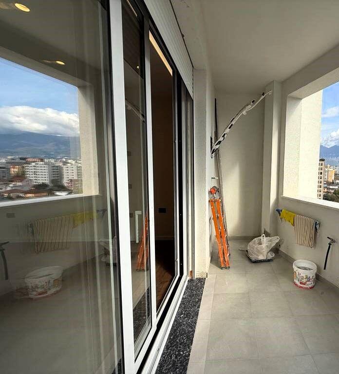 ambient zyrash, tek River Residence!