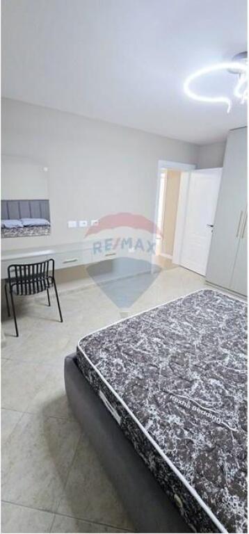 Apartament per qera 3+1+2 tek Mine Peza