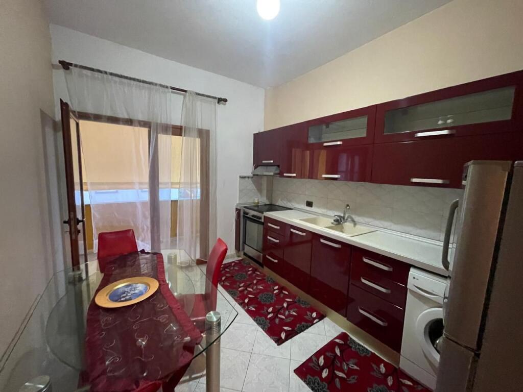 Apartament 2+1 me Qira tek Rrethi Shkozes