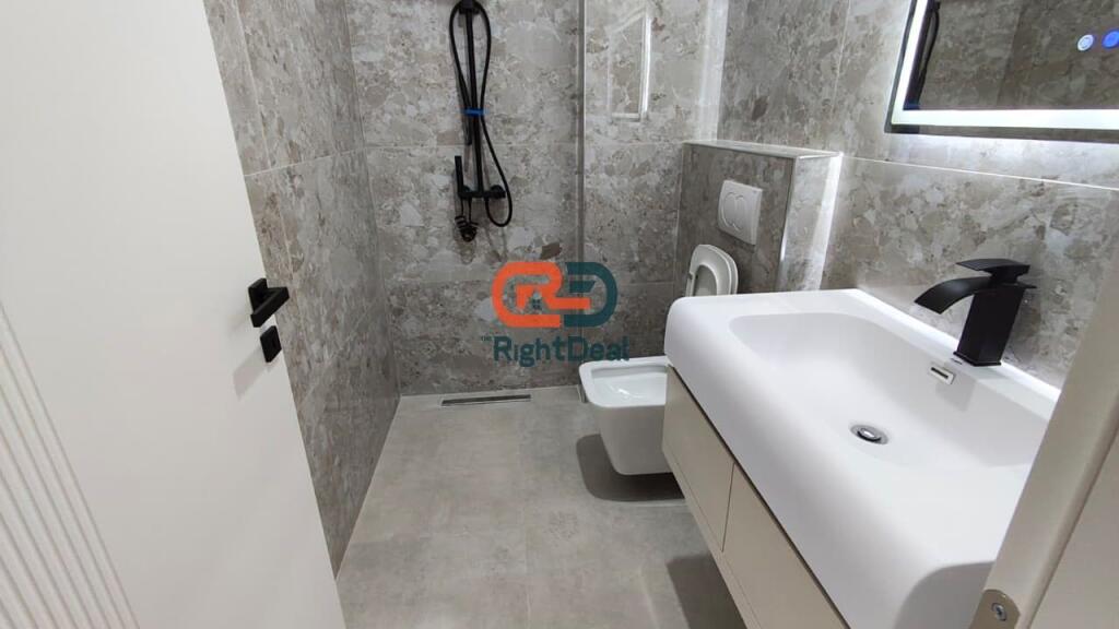 In Via Bogdaneve, Appartamento 2+1 In Vendita Con Planimetria Regolare!!