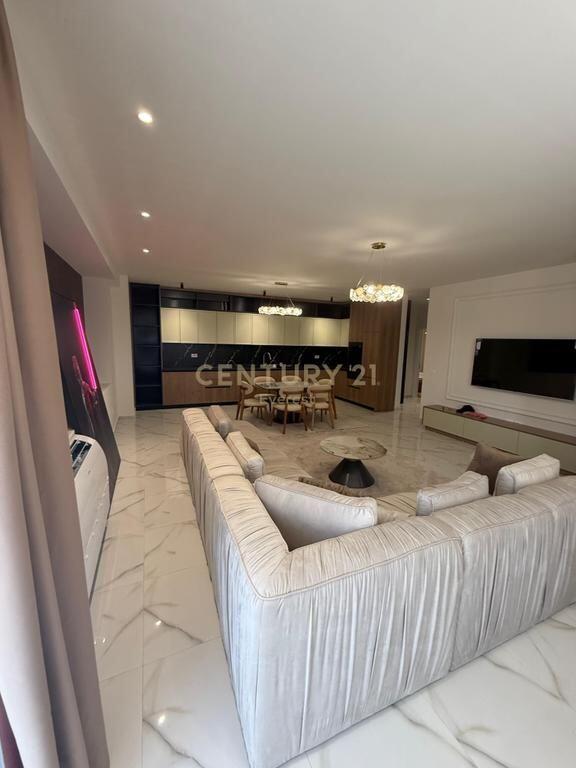 FARKE - RESIDENCA LAKE LAND, WE RENT APARTMENT 2+1+PARKING SPACE 1,200 € /Month Total Area 130m2