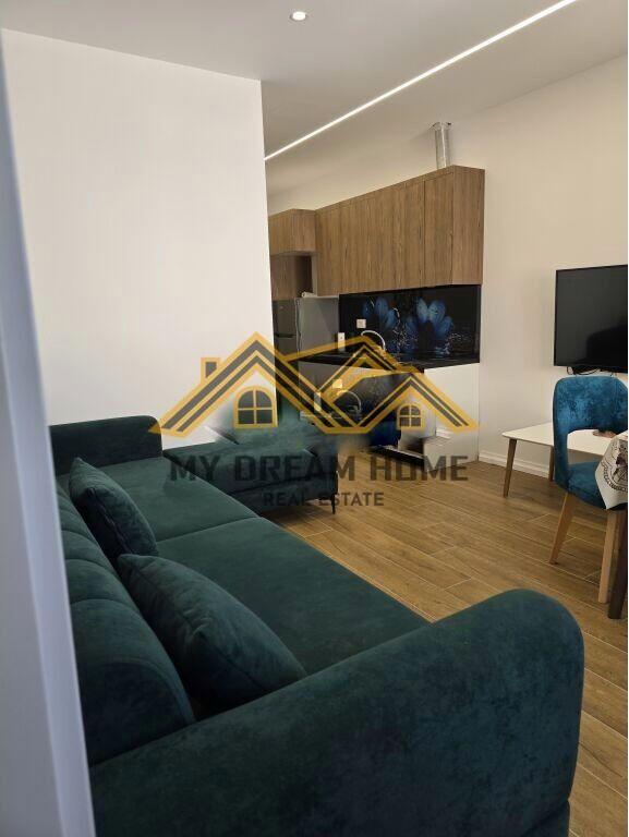 Apartament 1+1 me Pamje Deti në Shkëmbi i Kavajës!