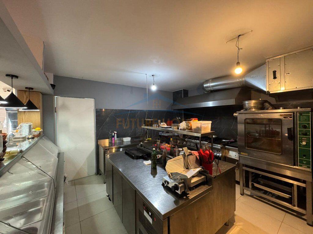 Sale, Bar - Restaurant Business, Tirana, Paris Commune.