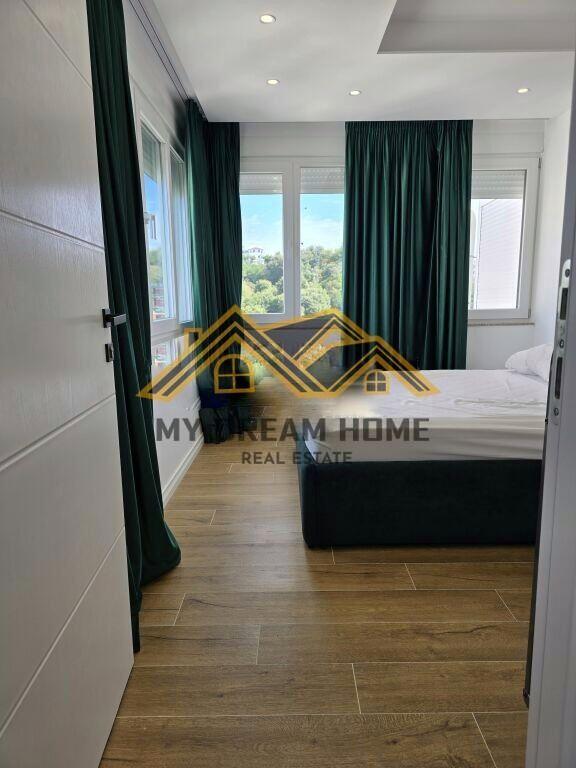 Apartament 1+1 me Pamje Deti në Shkëmbi i Kavajës!