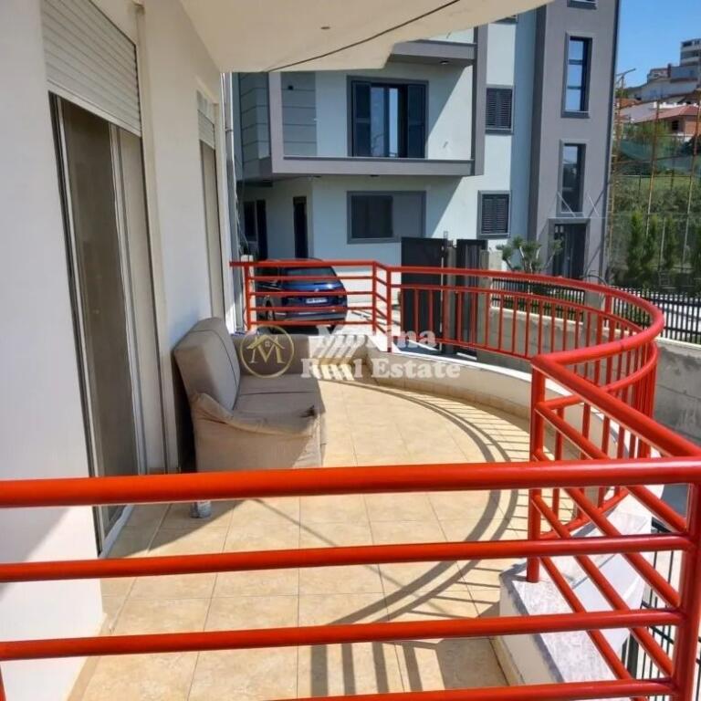 Qera, Apartament 1+1, afer Qytetit Studenti, 330 euro/muaj