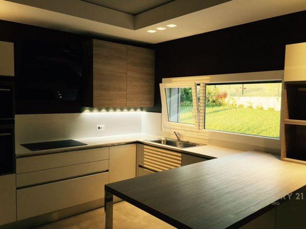 LONG HILL RESIDENCE – VILË ME QIRA