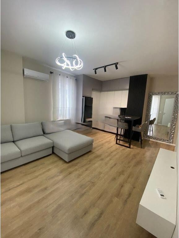 Apartament 1+1 për Qira në Kompleksin Univers City! 450 € /Muaj