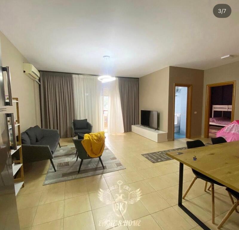 ME QIRA 2+1+2 NË ALBANIA COLLEGE DURRËS VOLLGA LAGJA 1