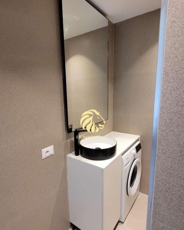 🏢 APARTAMENT ME QIRA – PAMJE NGA UNAZA