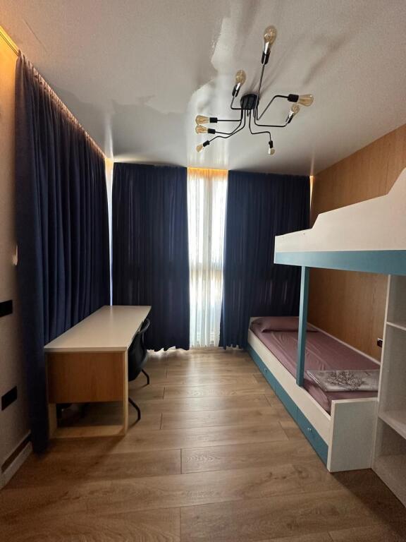 Apartament 2+1 me qira ne Shkoze,Kompleksi Tom Doshi