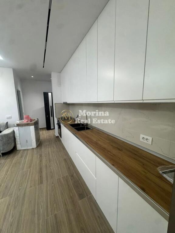 Qera, Apartament 1+1, Rruga 5 Maji, 650 euro/muaj