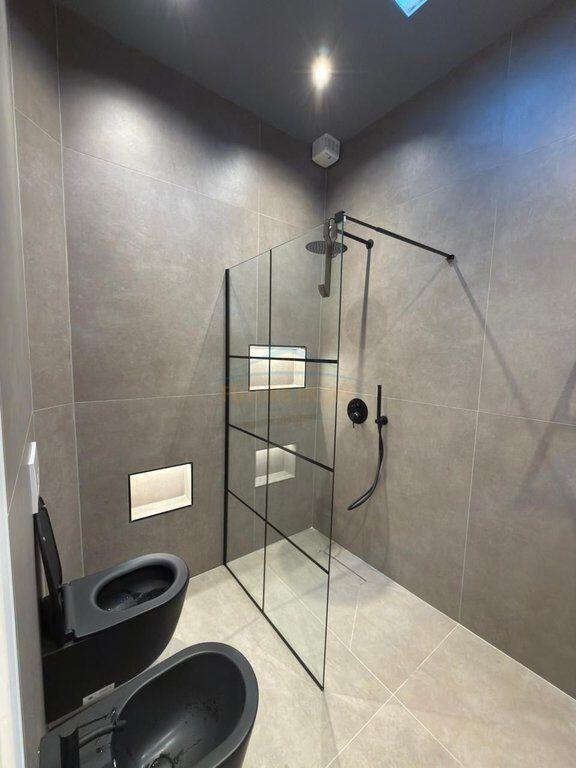 For rent, 3rd floor of a Villa