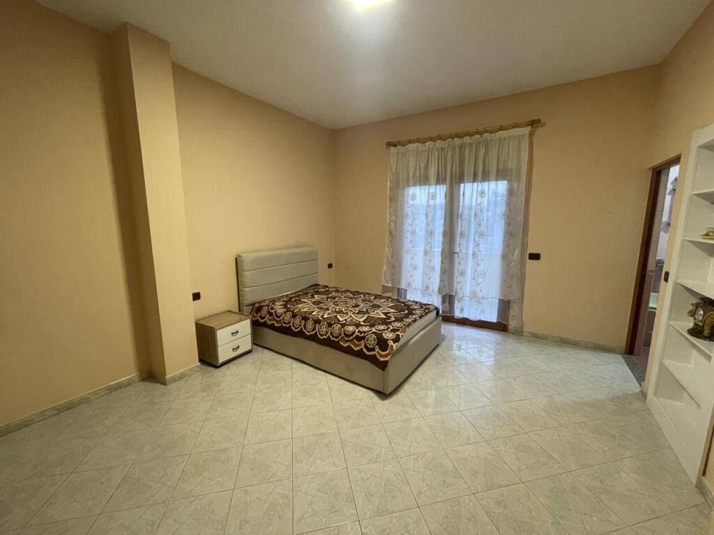 Apartament 2+1 me Qira tek Rrethi Shkozes
