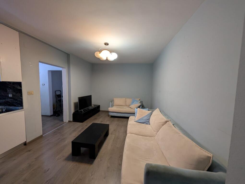 Jepet apartament 1+1 me qera tek Irfan Tomini 45.000 Leke.