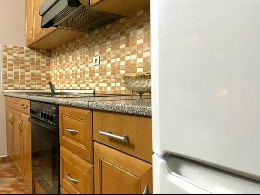 Jepet Me Qera Apartament 1+1