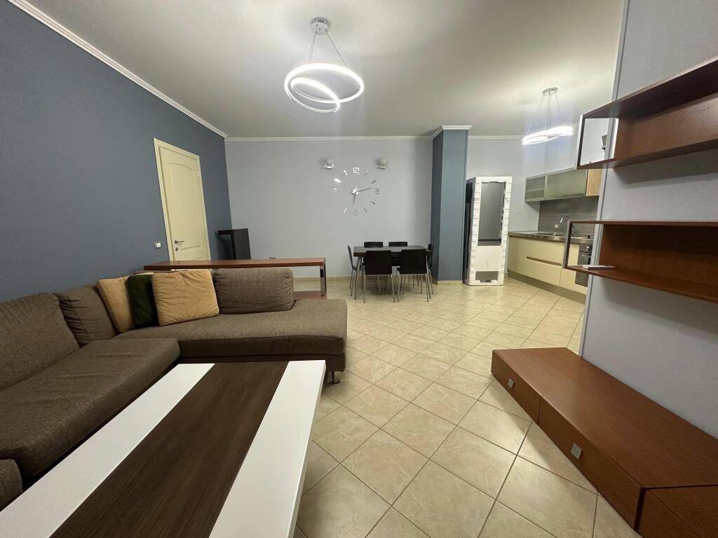 2+1/Qera📍Harry Fultz 📌60000 lek