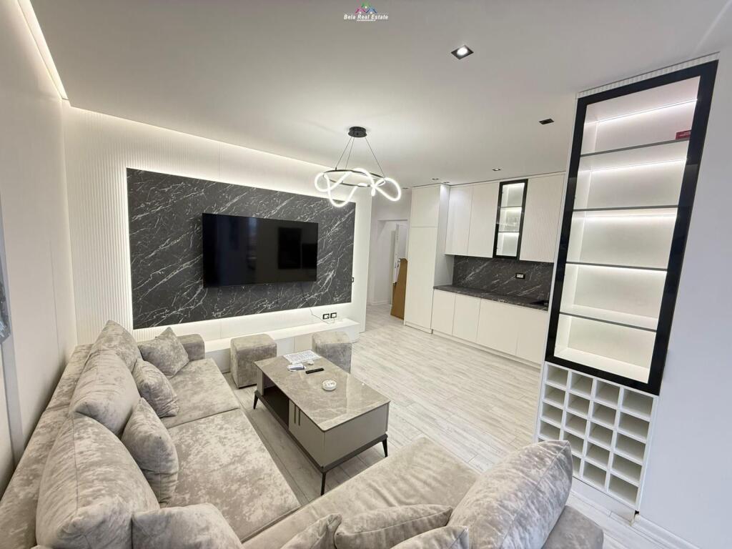 Appartamento In Affitto 3+1+2 Al Complesso Delijorgji (ID B230184) Tirana