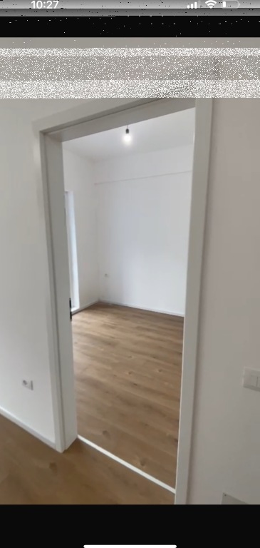Apartament 1+1, Fresku!