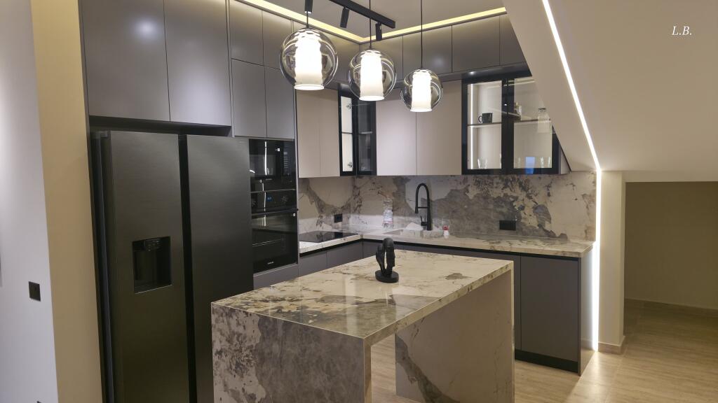 🏡 Apartament Luksoz me Qira – Kopshti Sekret