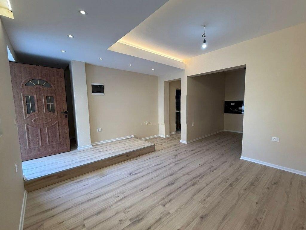 Appartamento 2+1+ Veranda in affitto ad Ali Dem vicino al Carcere delle Donne !!!! 400 € /Mese