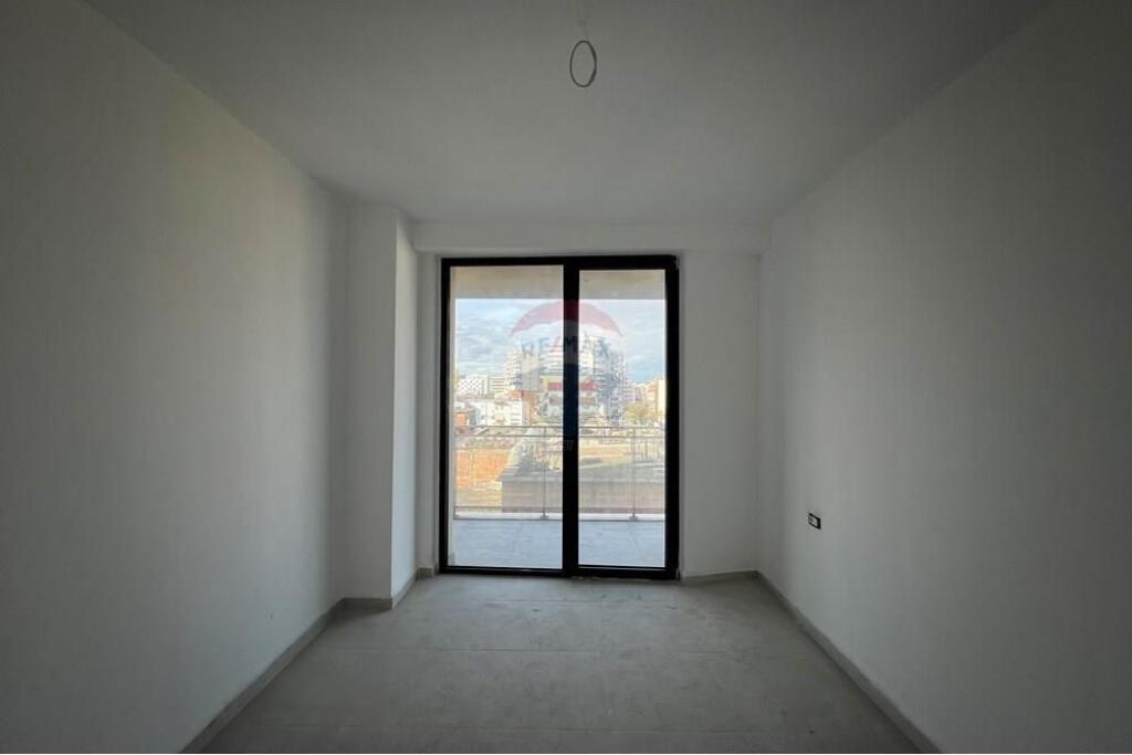 Apartament 1+1 Ne Shitje Te Mine Peza!